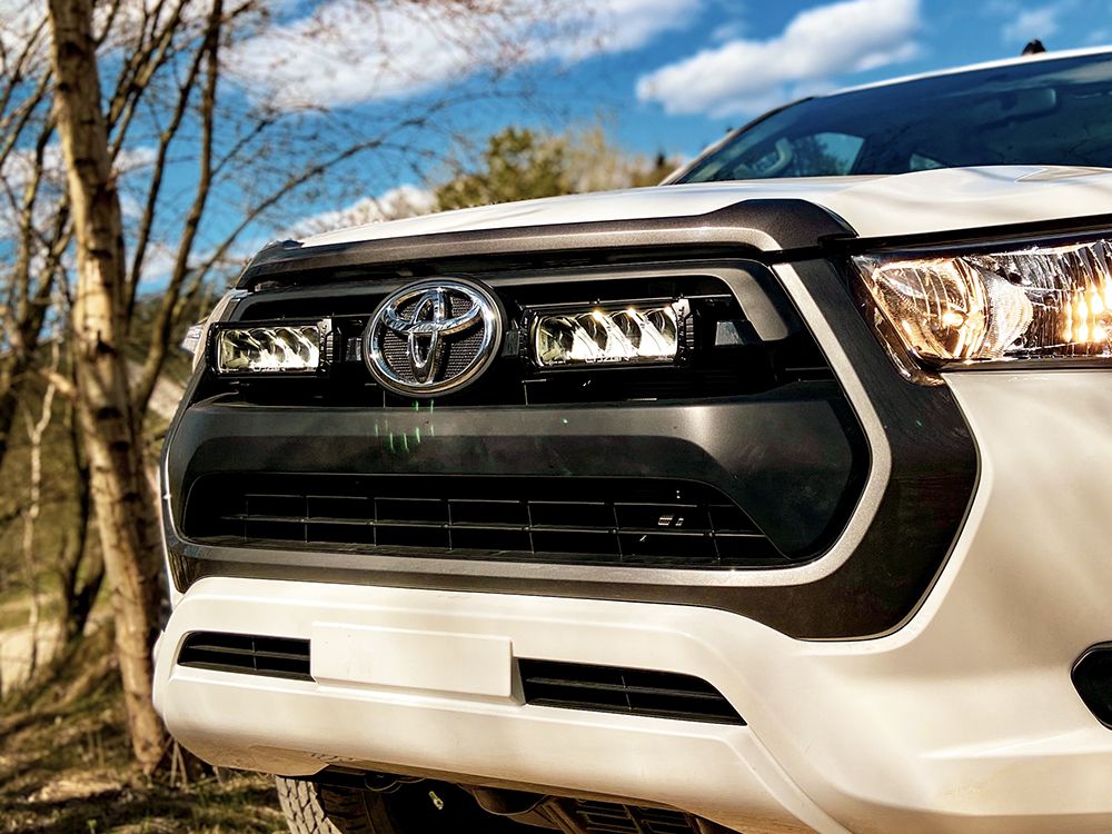 Lazer Toyota Hilux (Active, Icon and Invincible Models) (2021+) - Grille Mount Kit (includes: 2x Triple-R 750 Elite, 1x Grille Mount Brackets, 1x Wiring Kit)