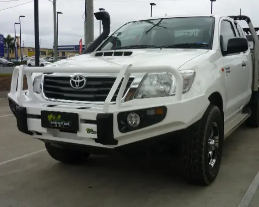 [BBCD033] Ironman Deluxe Black Bull Bar - Toyota Hilux / Vigo - 2011+
