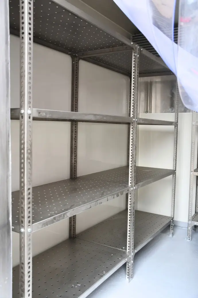 Cargtuff chiller room