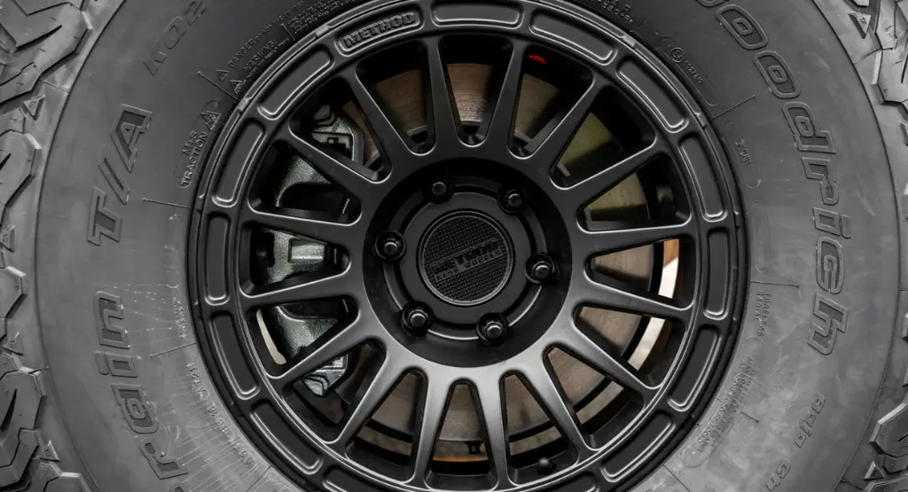 Method MR314 17X8.5 0MM Offset 6X139.7 106.25MM CB Matte Black Wheel - Suitable for Hilux/Prado 120/150/LC300 