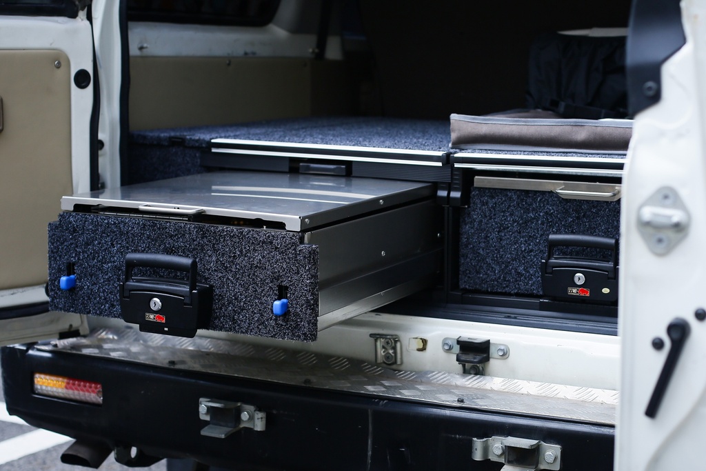 TRE 4X4 Kitchen Roller Drawer Kit