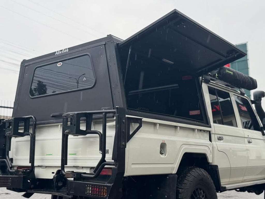 Alucab Land Cruiser 79/70 SC Black Smooth FRD5