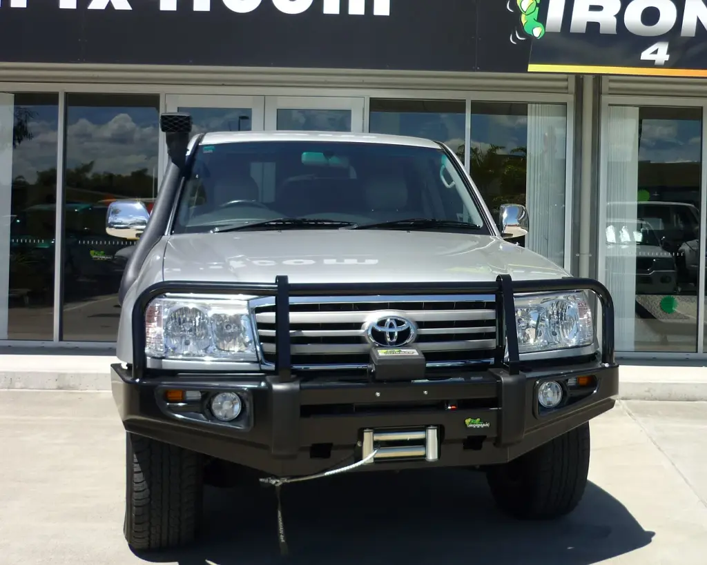 Ironman Deluxe Commercial Bull Bar - Black (Landcruiser 100 Series/Lexus Lx 470)