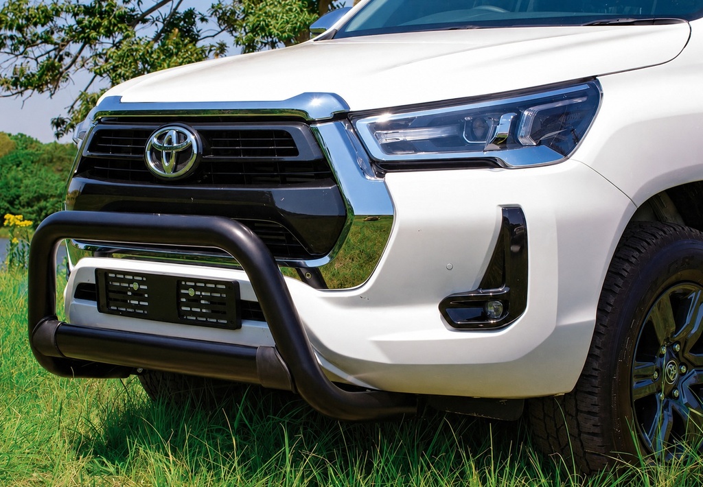 Winbo Black Nudge Bar For Hilux Rocco 2018 C/W Installation Bracket