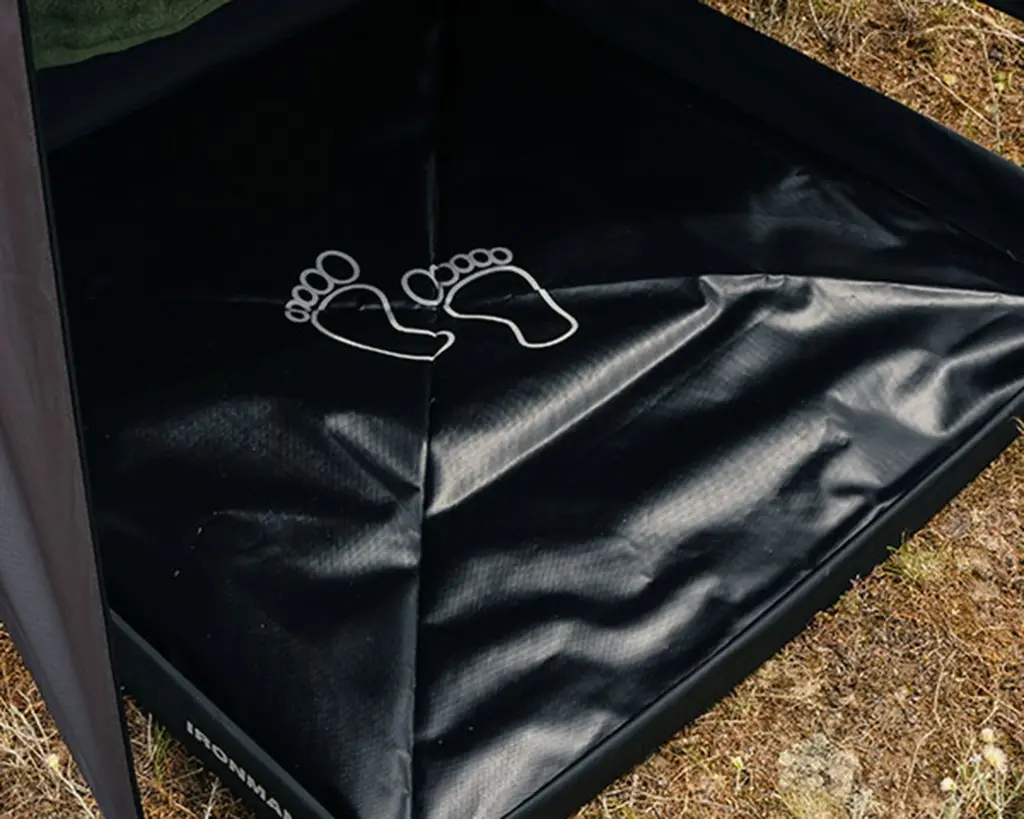 Ironman folding tub base - deltawing ensuite